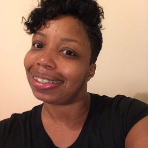 Meet your Posher, Keisha